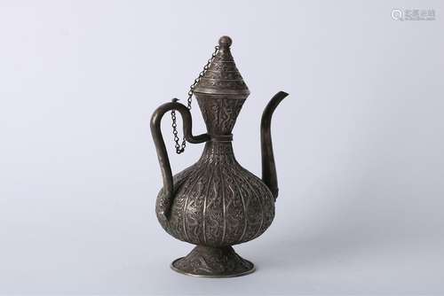 A PAIR OF CHINESE SILVER WINE POT, QIANLONG PERIOD,