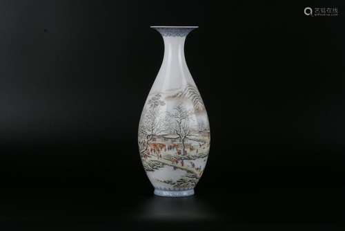 A CHINESE JINGDEZHEN PORCELAIN VASE, REPUBLIC PERIOD