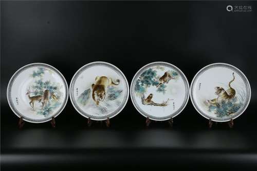 A PAIR OF FOUR FAMILLE ROSE DISH, THE CULTURAL