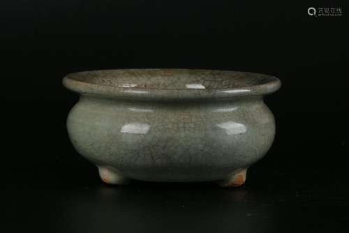 A CHINESE GE WARE CENSER, QIANLONG PERIOD, QING DYNASTY