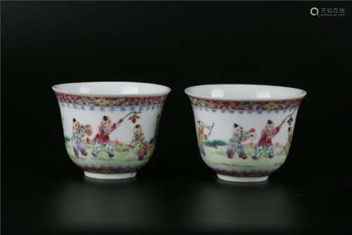A PAIR OF FAMILLE ROSE CUP, QIANLONG PERIOD,QING