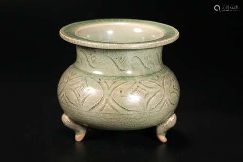 A CHINESE YAOZHOU CELADON CENSER,JIN DYNASTY