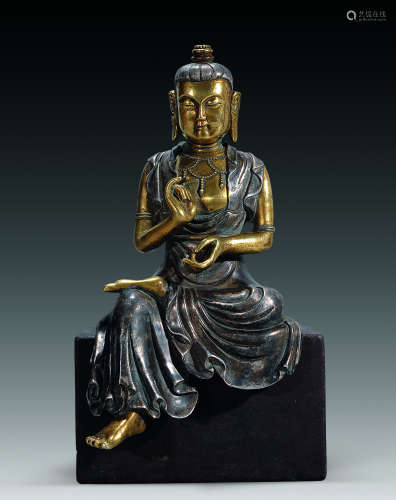 十八世纪 银局部鎏弥勒佛像