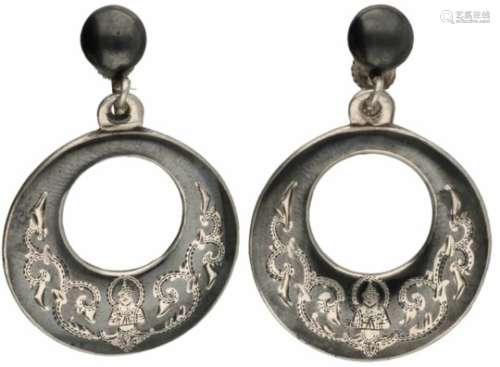 Vintage oorbellen zilver, Siam nielo - 925/1000.LxB: 3,8 x 2,7 cm. Gewicht: 10,6 gram.Vintage