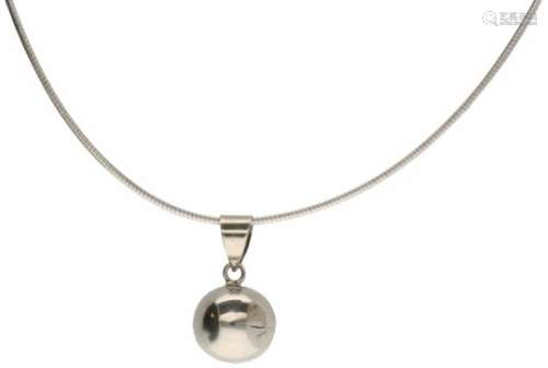 Design collier met hanger zilver - 925/1000.L: 43 cm. Gewicht: 8 gram.Design necklace with pendant