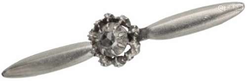 Vintage broche zilver, diamant - 835/1000.Speld is van metaal. 1 Roos geslepen diamant (doorsnede