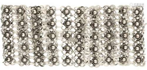Vintage armband zilver - 925/1000.Met Zeeuwse knopen. L: 19 cm. Gewicht: 43,1 gram.Vintage