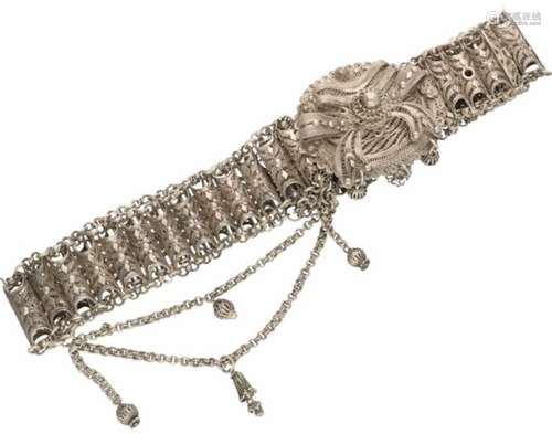 Filigrain ceintuur zilver - 925/1000.L: 82 cm. Gewicht: 316,7 gram.Filigree belt silver - 925/1000.