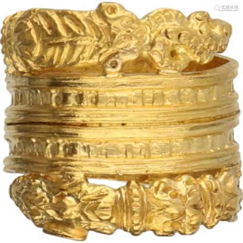 Brede Romeinse ring geelgoud - 21,6 kt.Doos. Ringmaat: 17,5 mm. Gewicht: 12,4 gram.Wide Roman ring