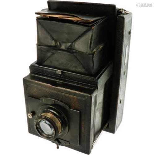 Een camera: Ica Reflex 755 - Carl Zeiss lens.A camera: Ica Reflex 755 - Carl Zeiss lense.