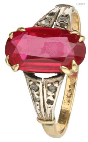 Vintage ring bicolor goud, diamant en robijn - 14 kt.8 Roos geslepen diamanten (doorsnede ca.