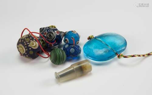 Middle Eastren :A Glasses Bead and Pendant and Agate