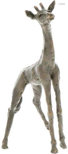 Een bronzen sculptuur van een giraffe. Eind 20e eeuw.Afm. H 21 cm.A bronze sculpture of a giraffe.