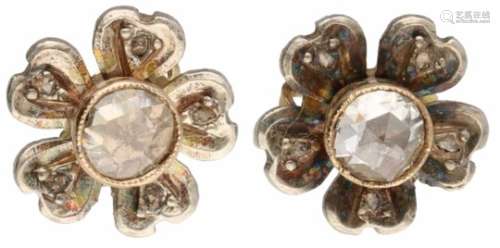 Antieke oorbellen goud/zilver, diamant - 14 kt. en 835/1000.2 Roos geslepen diamanten (doorsnede ca.