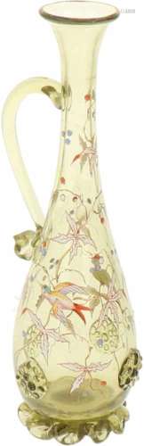 Een glazen miniatuur karaf of bruidsflesje met emaille vogel en bloem decor, gemerkt en genummerd