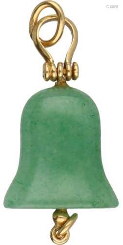 Hanger geelgoud, jade - 18 kt.Jade ca. 18 x 18 mm. LxB: 4,2 x 1,7 cm. Gewicht: 5,8 gram.Yellow