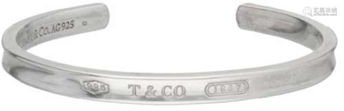 Tiffany & Co. 1837 Narrow Cuff armband zilver - 925/1000.D: 5,2 cm. Gewicht: 18,9 gram.Tiffany & Co.