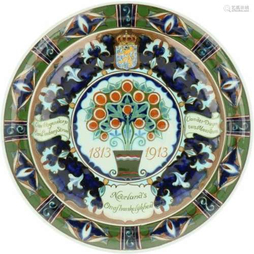 Rozenburg - bord Neerland 's Onafhankelijkheid 1813-1913.Ø 22,5 cm.Rozenburg - plate Dutch