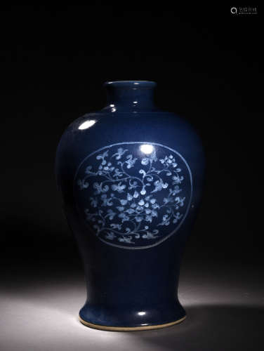 A BLUE-GLAZED PLUM VASE, MEIPING, 17TH CENTURY