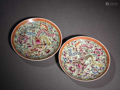 A PAIR OF FAMILLE ROSE PHOENIX DISHES, REPUBLIC PERIOD