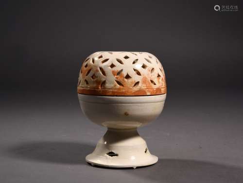 A TING RETICULATED CENSER, 14TH CENTURY