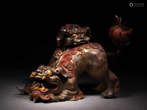 A BRONZE CENSER OF FO DOGS, 17TH/18TH CENTURY