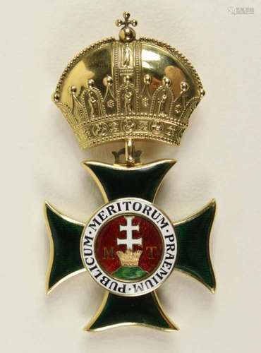 St. Stephans-Orden,Großkreuz, verliehen 1764-1918. Kreuz Gold emailliert, mehrteilig gearbeitetes