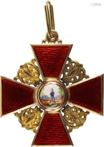 St. Anna-Orden,Kreuz 2. Klasse. Kreuz Gold emailliert, 43mm, das Medaillon fein gemalt, die