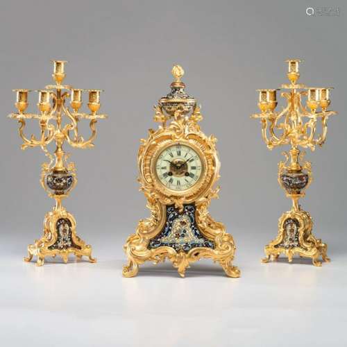 Vincenti & Cie Louis XV-style Garniture Set