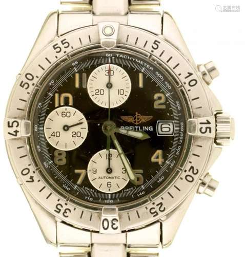 A BREITLING STAINLESS STEEL SELF WINDING CHRONOGRAPH WRISTWATCH 3.9cm, maker's bracelet and clasp