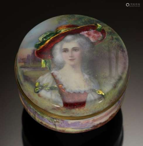 A FRENCH ENAMEL BOX AND COVER, C1900 painted with the head of a young woman in a continuous