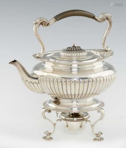 AN EDWARD VII GADROONED SILVER TEA KETTLE ON LAMPSTAND engraved with presentation inscription,