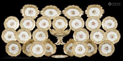 A COALPORT DESSERT SERVICE, C1840 painted with a central bouquet, the pierced oval centrepiece, 24cm