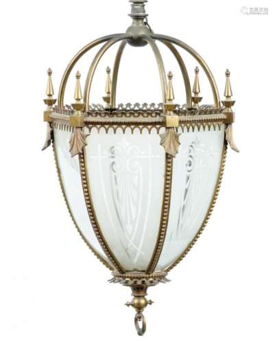 AN HEXAGONAL BRASS HALL LANTERN, EARLY 20TH C with six spire finials and beaded frame inset etched
