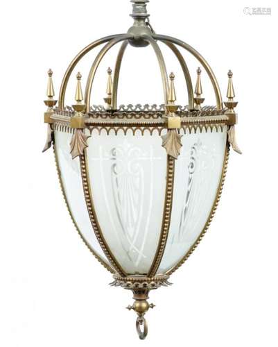 AN HEXAGONAL BRASS HALL LANTERN, EARLY 20TH C with six spire finials and beaded frame inset etched