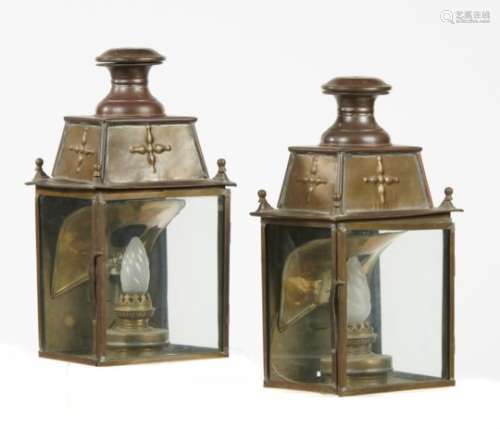 A PAIR OF SHEET BRASS BACK LANTERNS IN REGENCY STYLE, C EARLY 20TH C 51c m h++Some oxidisation and