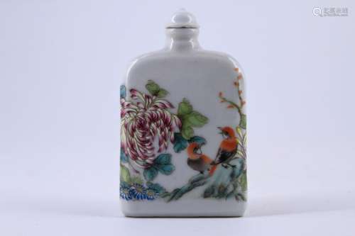 Famille Rose Porcelain Snuff Bottle