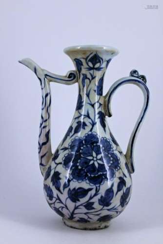 Blue&White Floral Teapot Ming Period