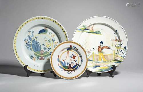 A London delftware charger and a plate c.1725 35, …