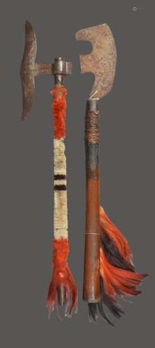 A Naga knife dao Nagaland with a notched curved ir…