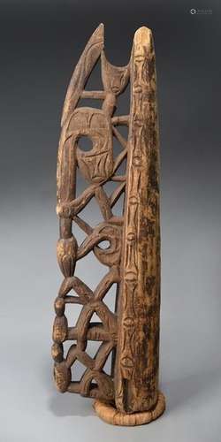 A Papua New Guinea canoe prow Melanesia with carve…