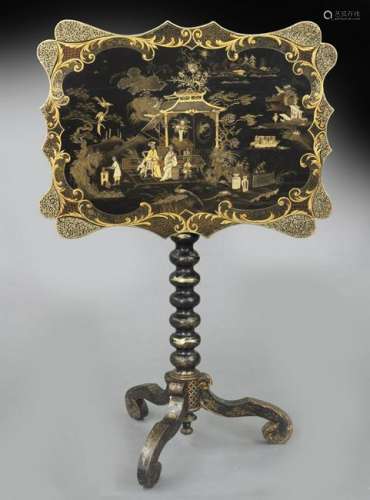 Chinoiserie decorated parcel gilt tilt top table