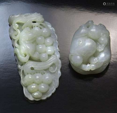 (2) Chinese carved jade toggles,