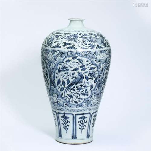 CHINESE PORCELAIN BLUE AND WHITE BIRD AND FLOWER