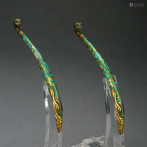 PAIR OF CHINESE GOLD SILVER INLAID BRONZE DRAGON BELT