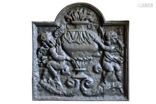 Plaque de cheminée en fonte en forme de chapeau de…