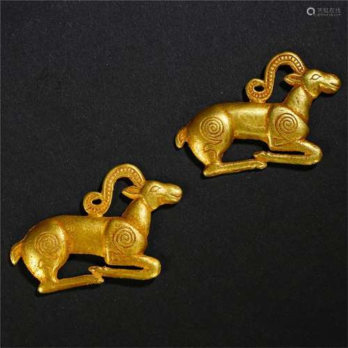 PAIR OF CHINESE PURE GOLD DEER