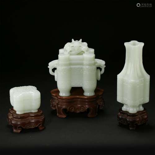 THREE CHINESE WHITE JADE VASE CENSER AND BOX