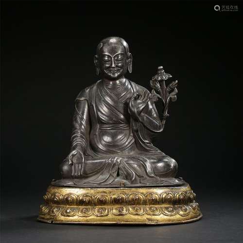 CHINESE BRONZE SEATED BUDDHA ON GILT BRONZE STAND