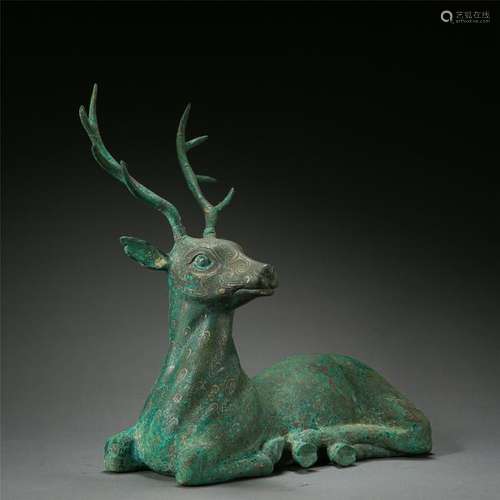 CHINESE ANCIENT BRONZE DEER TABLE ITEM